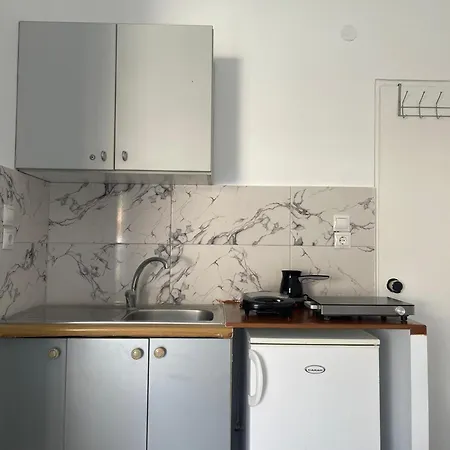 Marina Apartment Himare
