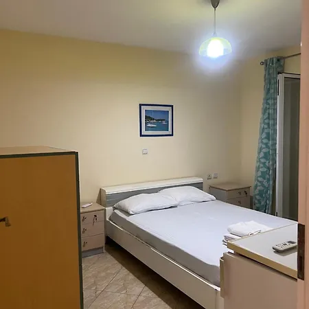 Apartment Marina Himare