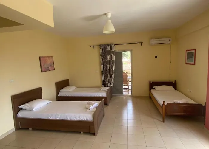 Marina Daire Himarë