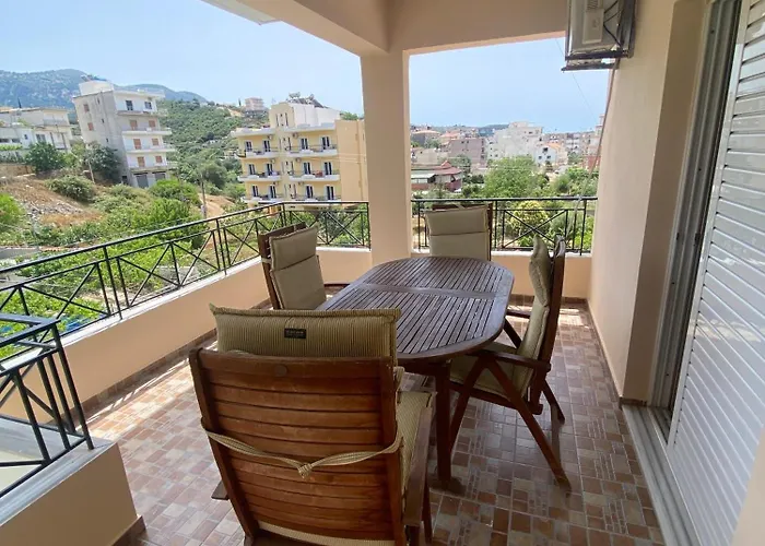 Marina Daire Himarë